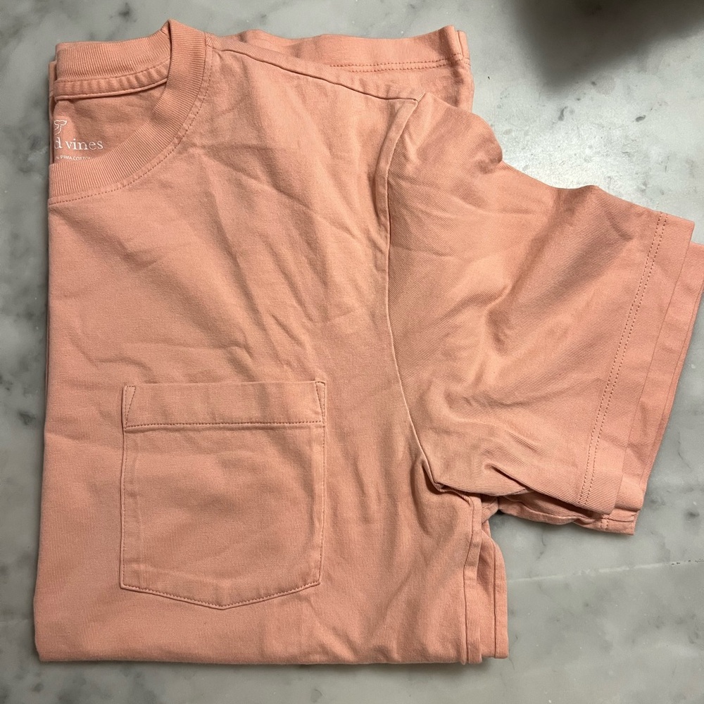 Vineyard Vines Coral XS Pocket T Shirt